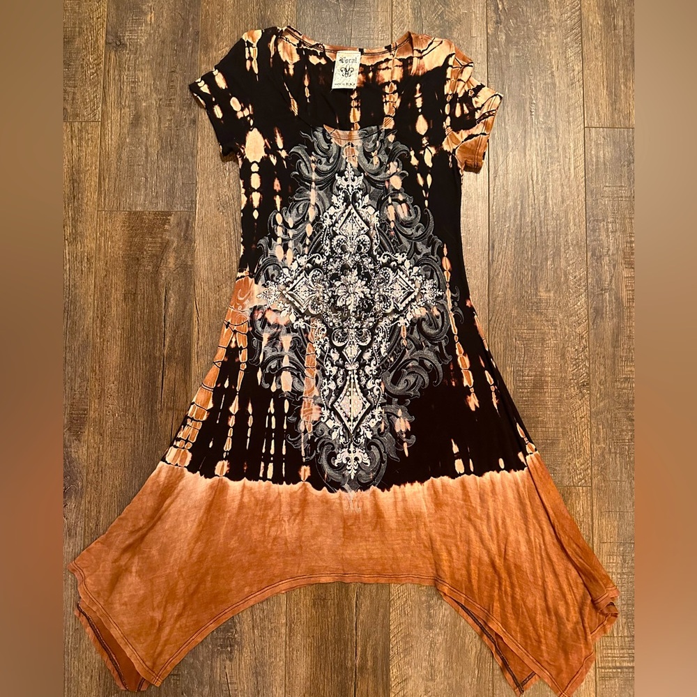Short sleeved handkerchief dress by Vocal - Small